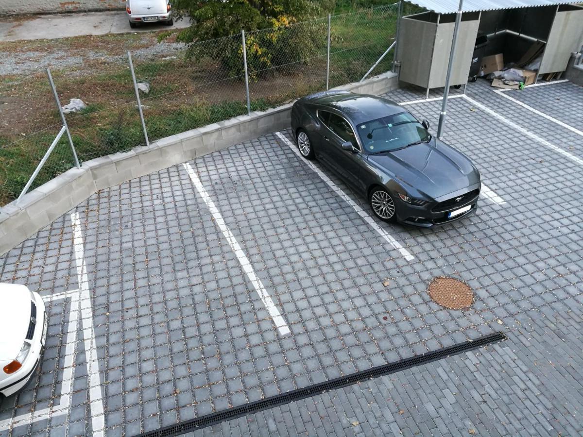 Bein Apartment With Parking Brno Exteriér fotografie